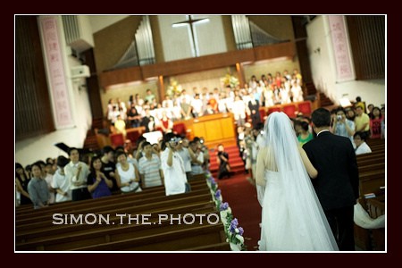 a happy couple that every <br>wedding photographer loves -vienna and tony 6