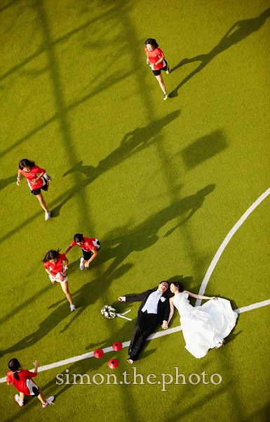 That 's how I take my first Prewedding photos on a ruby field …… carrie.stephen 2