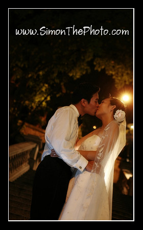 engagement photo in the city